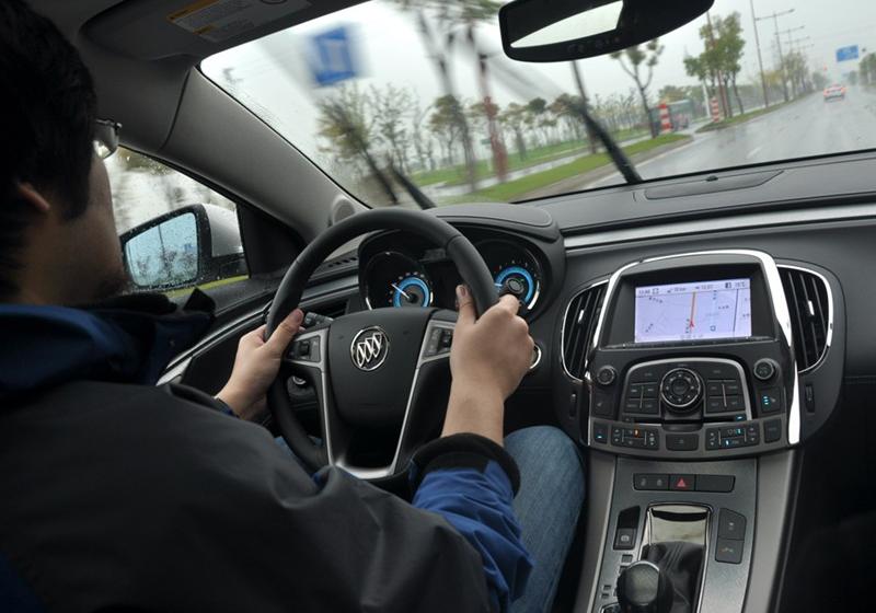 2010款 2.0T豪雅版