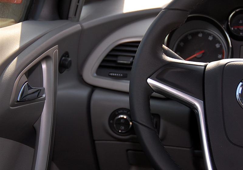 2010款 XT 1.6L 手动进取版