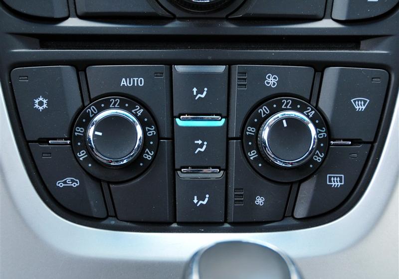 2010款 XT 1.6T 时尚运动版