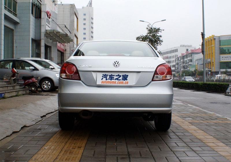 2011款 1.6L 手动品悠版