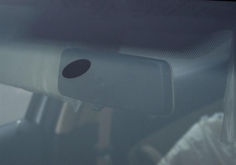 2011款 1.6L 手动品悠版