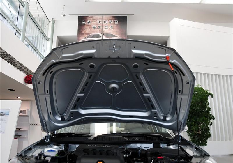 2011款 2.0L 手动品悠版