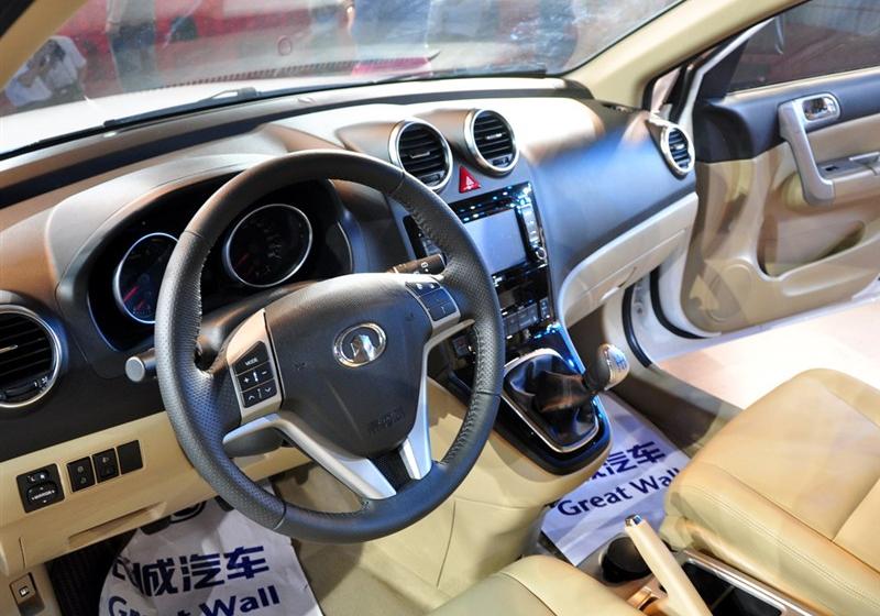 2011款 2.0L 两驱尊贵型