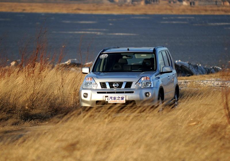 2010款2.0L XE 舒适版 CVT 4WD