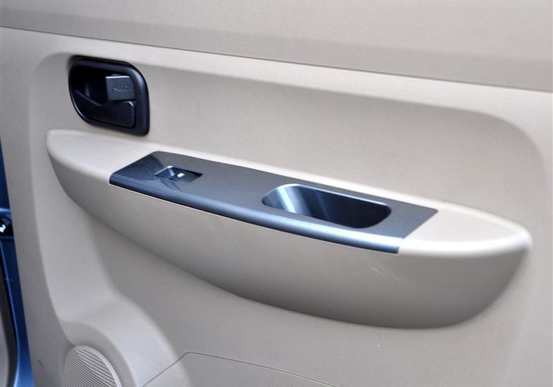 2010款 1.4L 舒适型