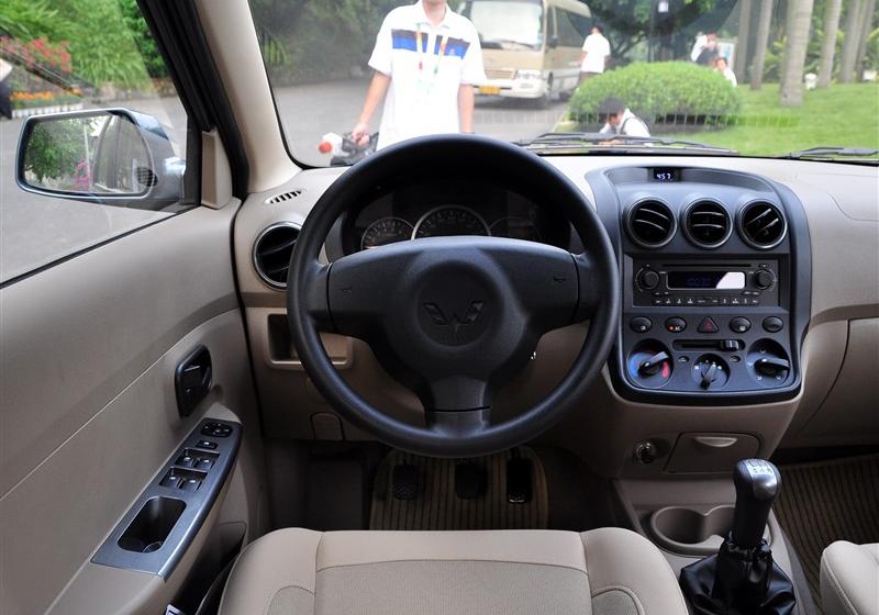 2010款 1.4L 舒适型
