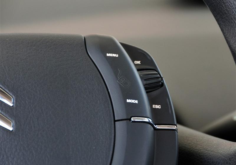 2011款 两厢 1.6手动炫雅型