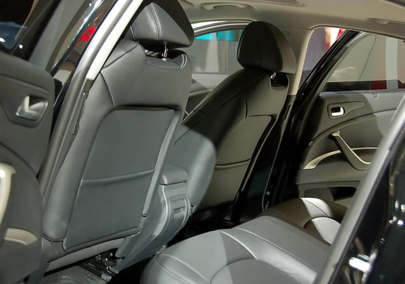 2010款 2.0L 手动舒适型