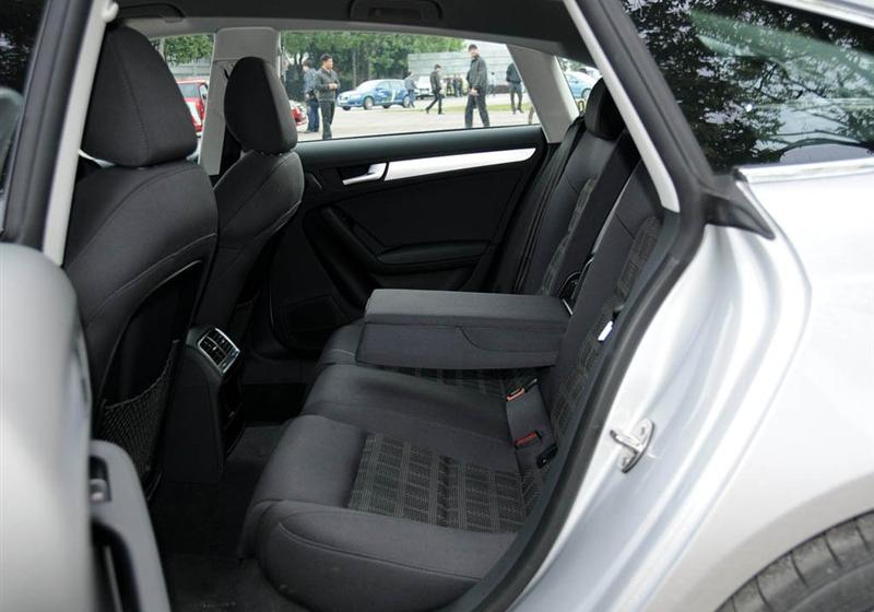 2010款 2.0TSI Sportback 舒适型