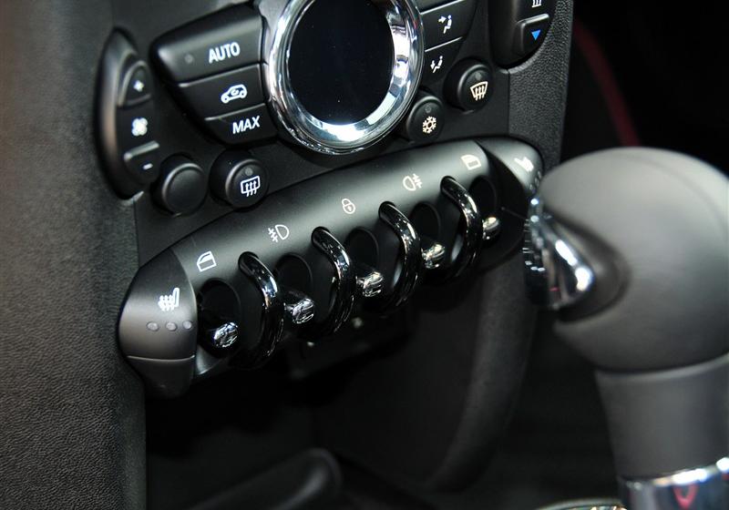 2011款 1.6L Hampton