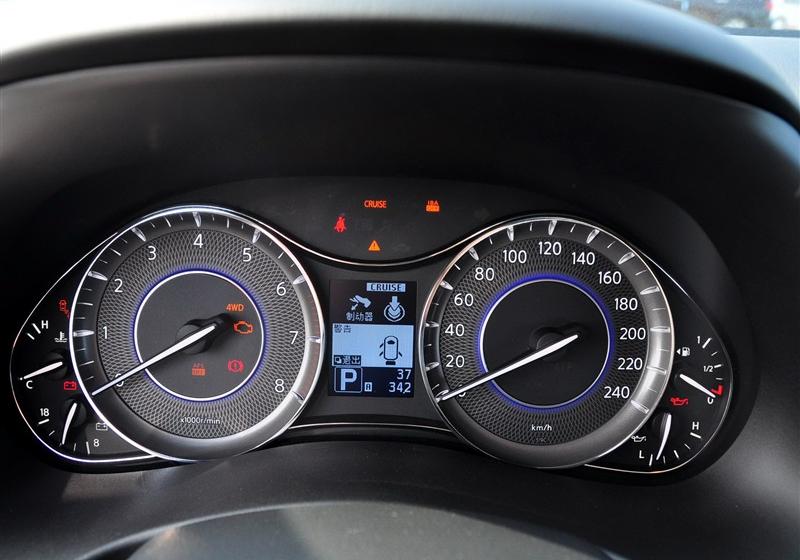 2011款 QX56