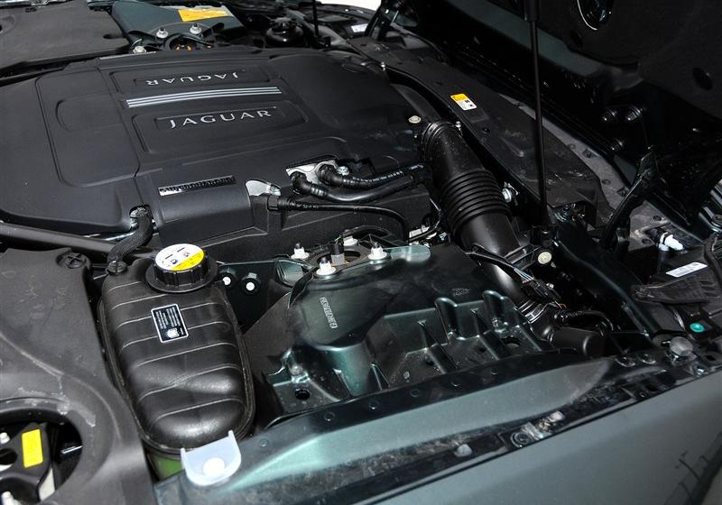 2012款 XKR 5.0L V8机械增压硬顶跑车