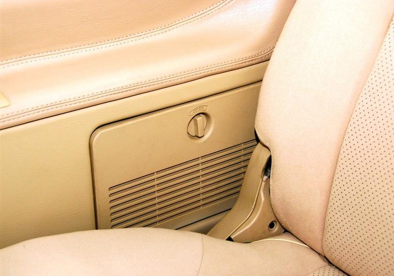 2010款 2.7L-3代 御领豪华型长轴9座2TR