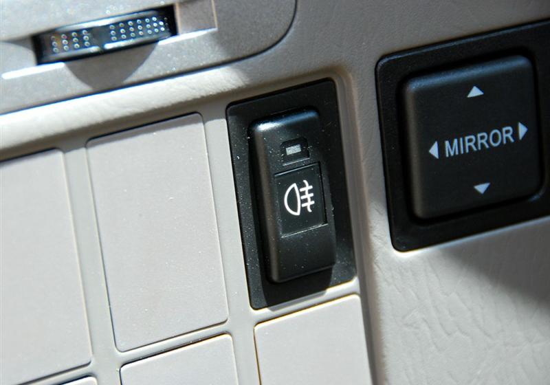 2010款 2.7L-3代 御领豪华型长轴9座2TR