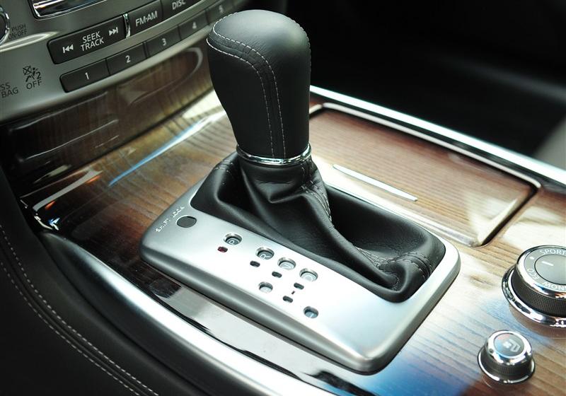2012款 M25L 奢华版