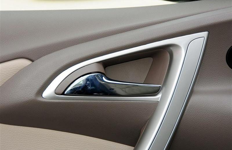 2012款 GT 1.6L 自动舒适版