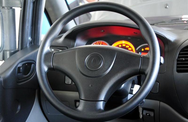 2012款 1.6L商用版标准型