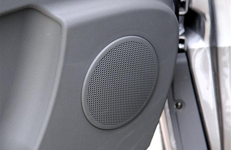 2012款 2.0L Q3长轴标准版7座