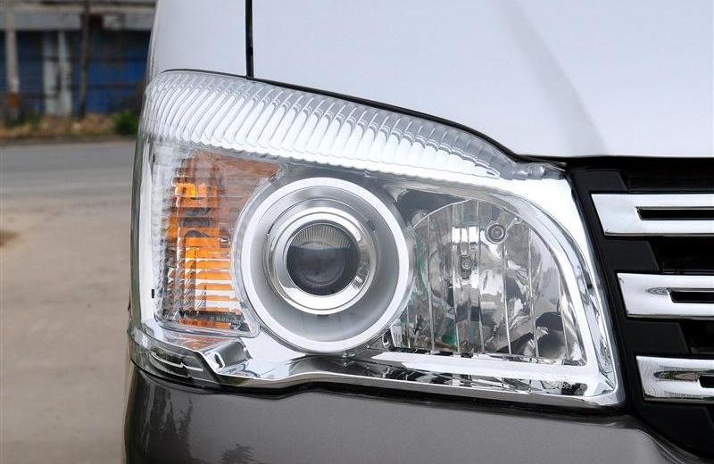 2012款 2.0L Q3长轴标准版7座