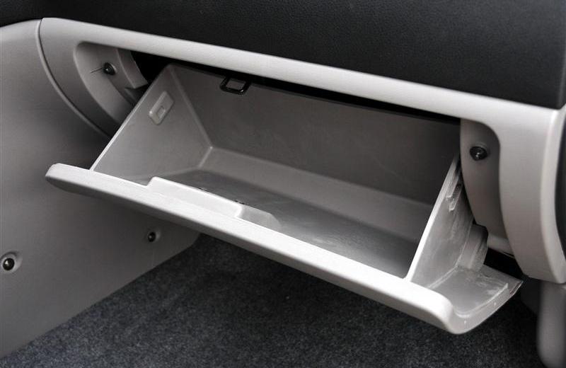 2011款 2.0L Q3 7座长轴标准版
