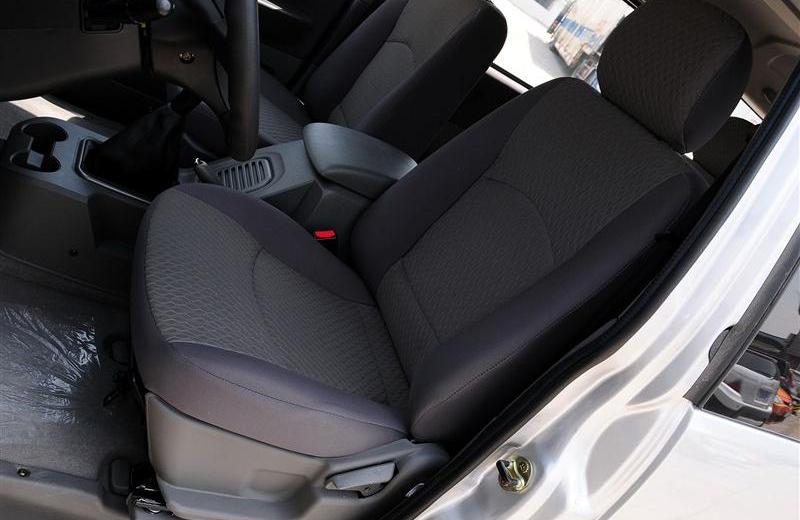 2012款 1.6L乘用版豪华型