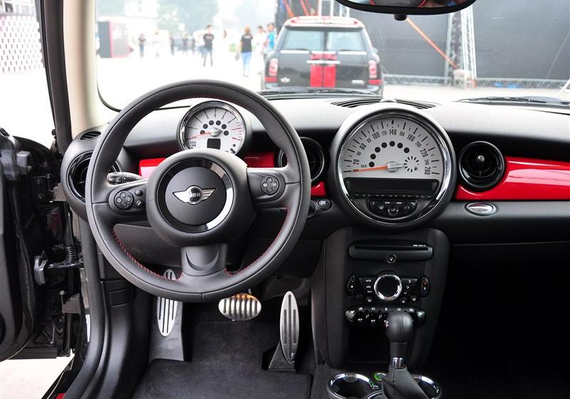 2012款 1.6T COOPER S 中国任务版