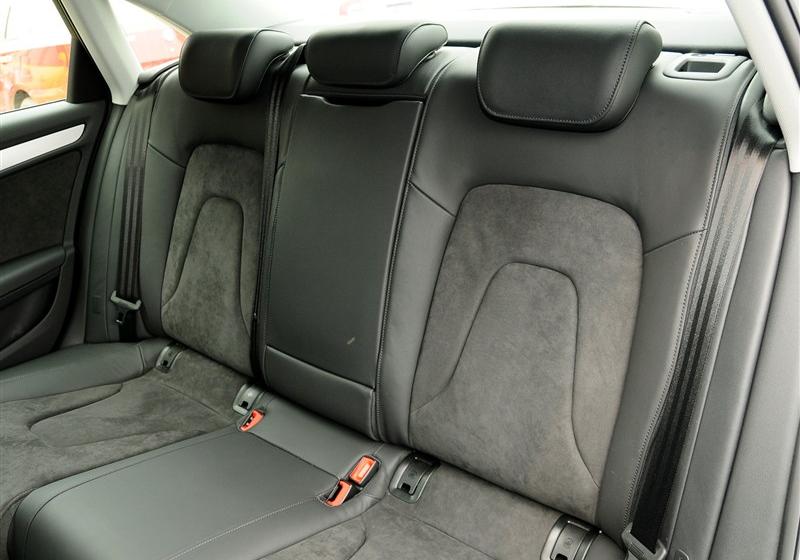 2012款 2.0 TFSI 自动运动型