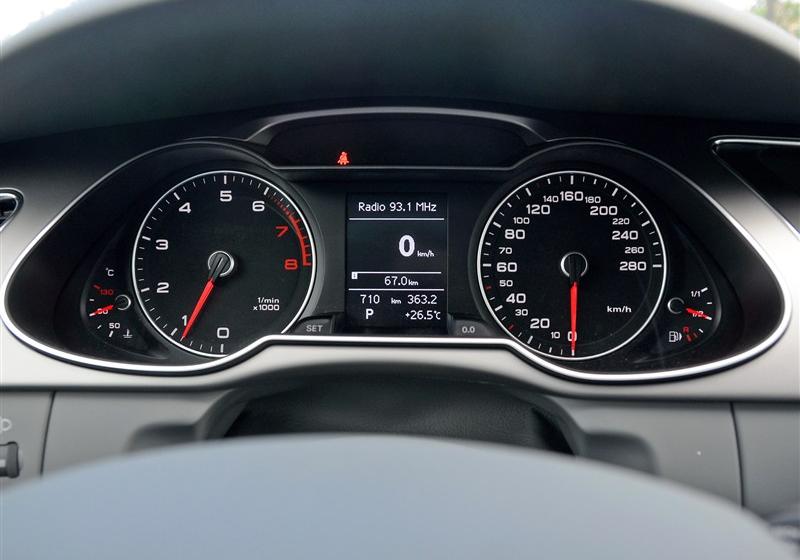 2013款 30 TFSI 自动舒适型