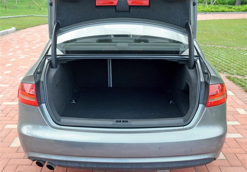 2013款 30 TFSI 自动舒适型