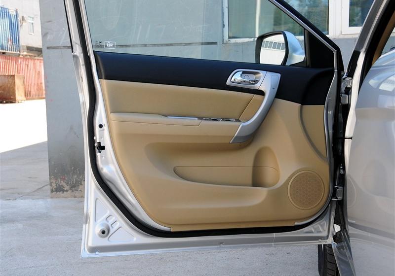 2012款 1.5T 手动两驱精英型