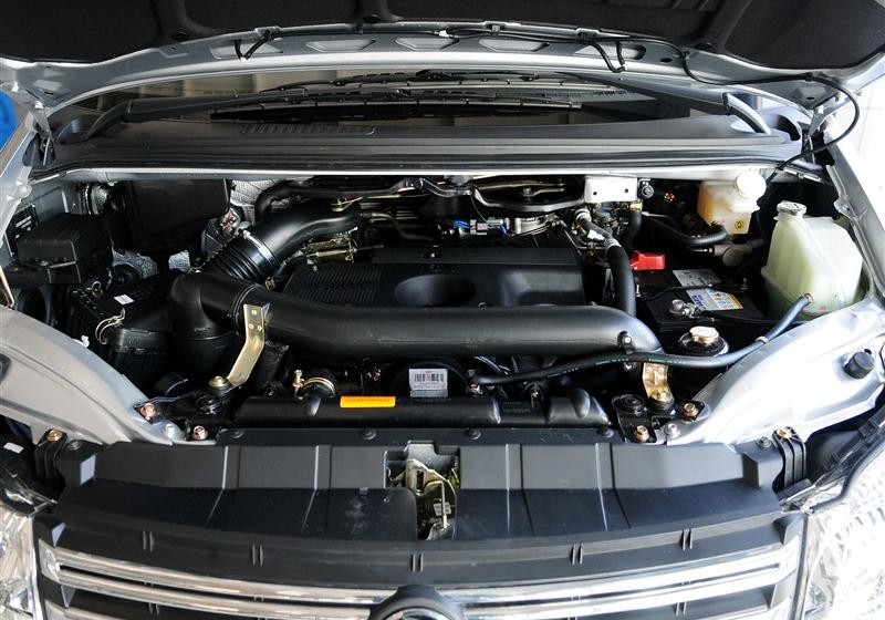 2013款 M5 Q3 2.0L 7座短轴豪华型
