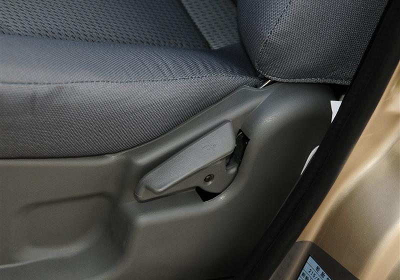 2013款 M5 Q3 2.0L 7座长轴舒适型