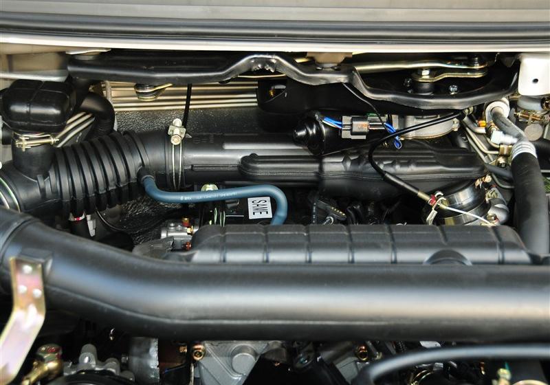 2013款 M5 Q3 2.0L 7座长轴舒适型