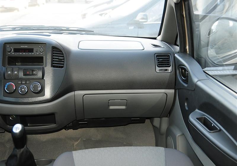 2013款 M3 1.6L 7座舒适型