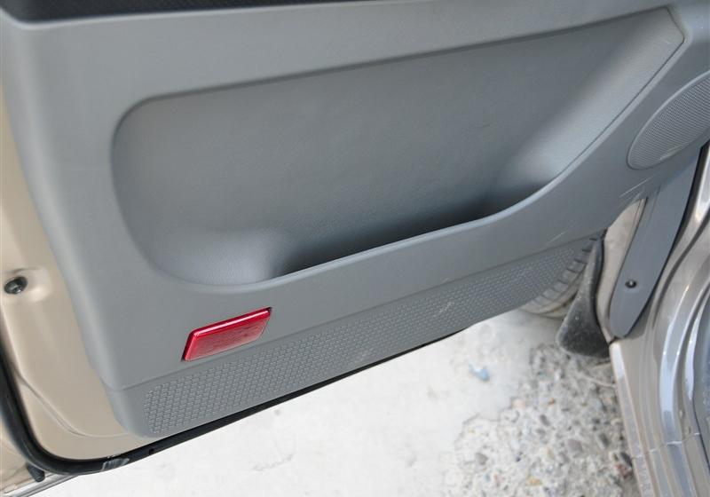 2013款 M3 1.6L 7座舒适型