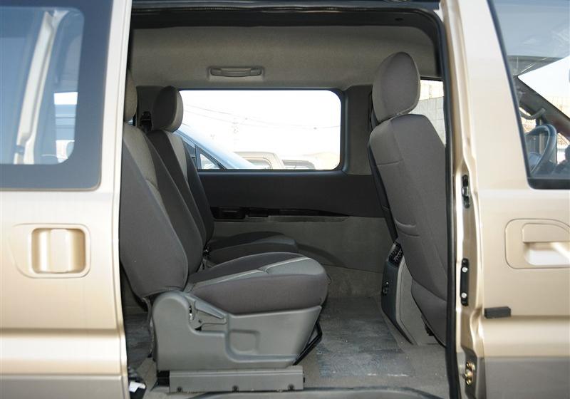 2013款 M3 1.6L 7座舒适型
