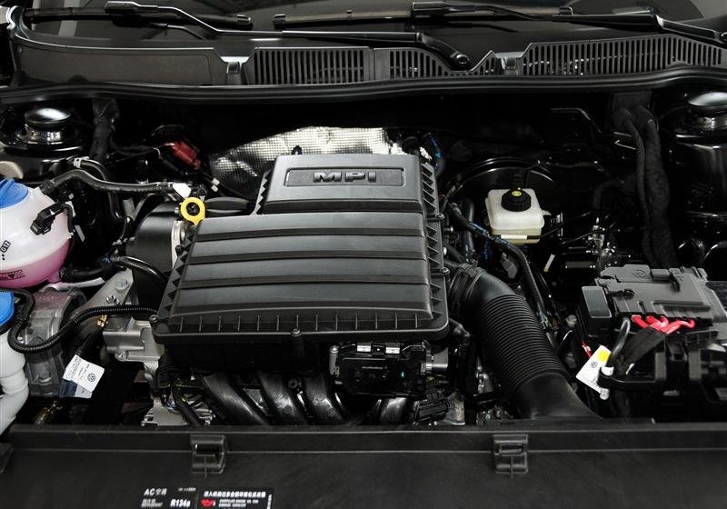 2013款 改款 1.6L 自动豪华版