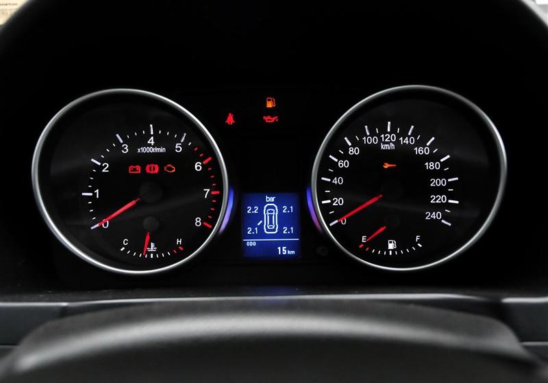 2013款 升级版 1.5T 手动两驱越级型