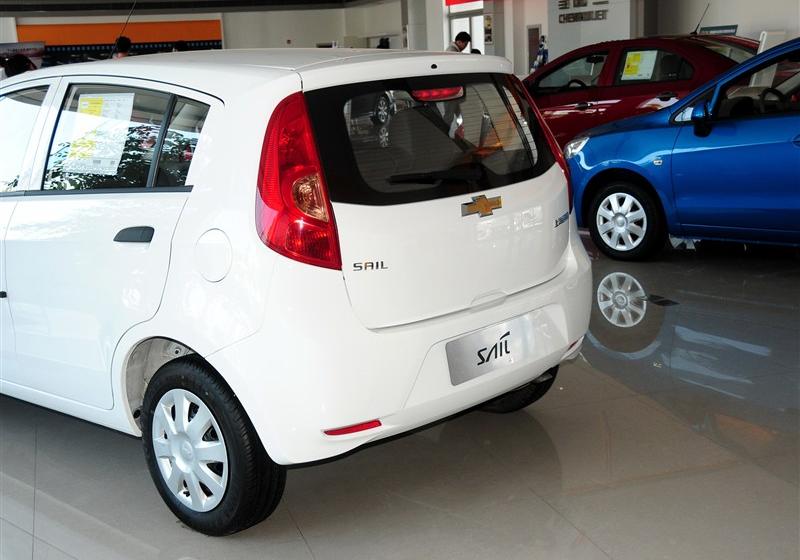 2013款 两厢 1.2L EMT理想版