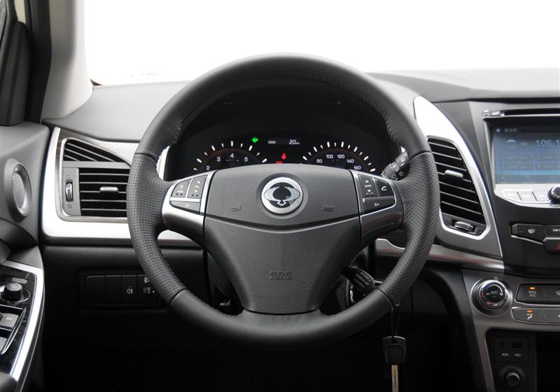 2014款 2.0L 汽油两驱自动典藏版