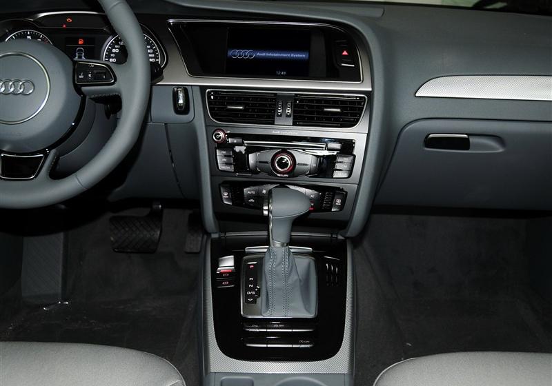 2013款 35 TFSI 自动标准型
