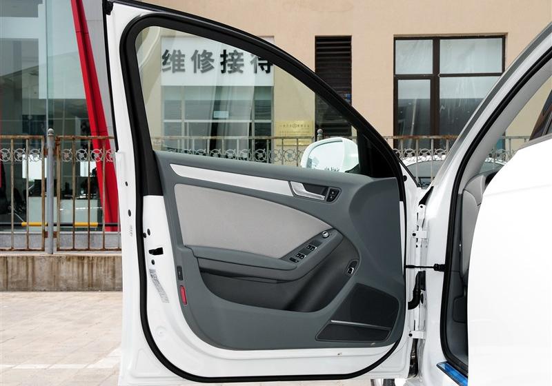 2013款 35 TFSI 自动标准型