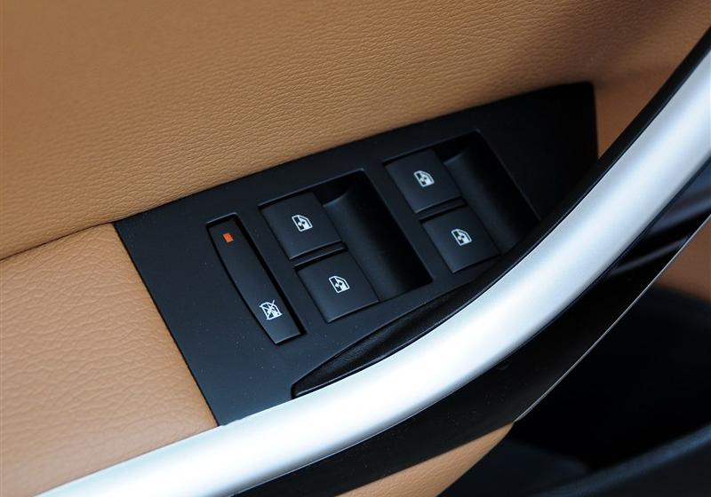2013款 GT 1.6T 自动时尚运动版