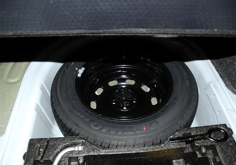 2013款 改款 1.6L 手动舒适版