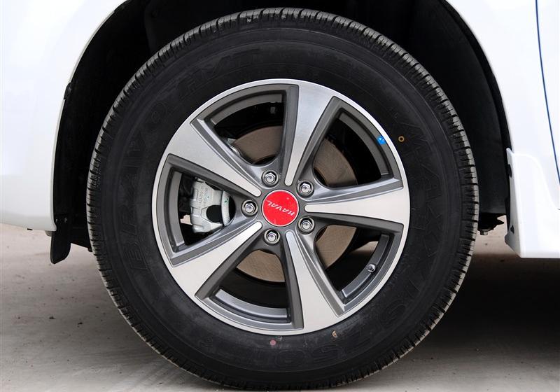 2013款 升级版 1.5T 手动两驱精英型