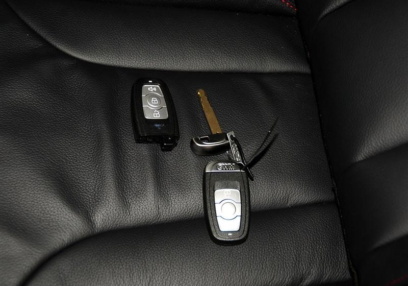 2013款 运动版 1.5T 手动四驱尊贵型