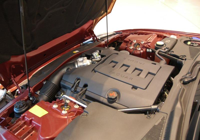 2006款 4.2L V8双门跑车