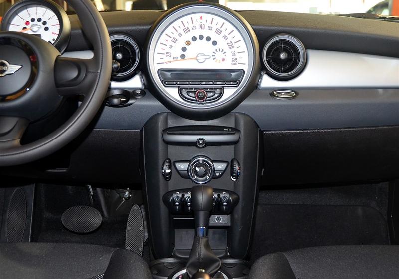 2011款 1.6L ONE