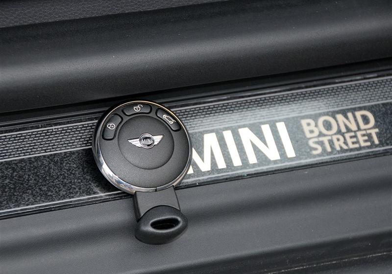 2013款 1.6L COOPER Bond Street
