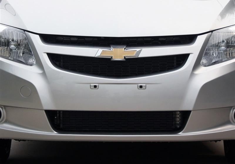 2013款 三厢 1.2L EMT理想版